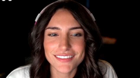 nadia caught cheating|Call of Duty streamer Nadia denies cheating allegations after。